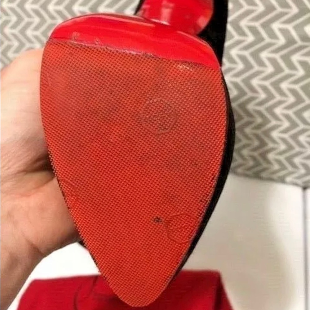 CHRISTIAN LOUBOUTIN BLK LADY VELOUR PUMPS - Picture 5 of 14